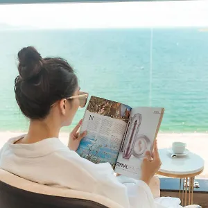 Hotel La Vague Nha Trang