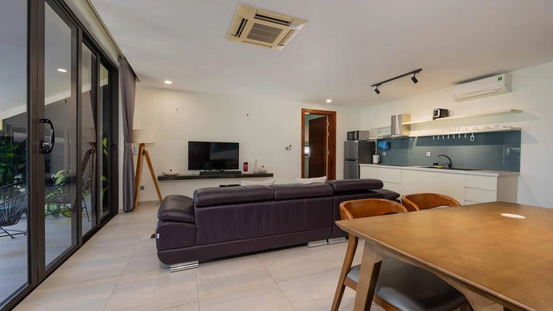 Beach Haven Suites Hoi An Apartment 4*,  Vietnam